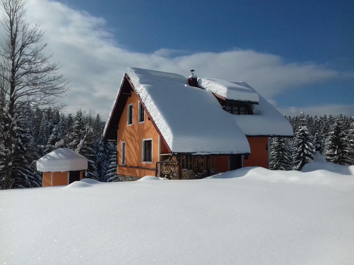 Vila Snjeguljica Goraci Exteriör bild